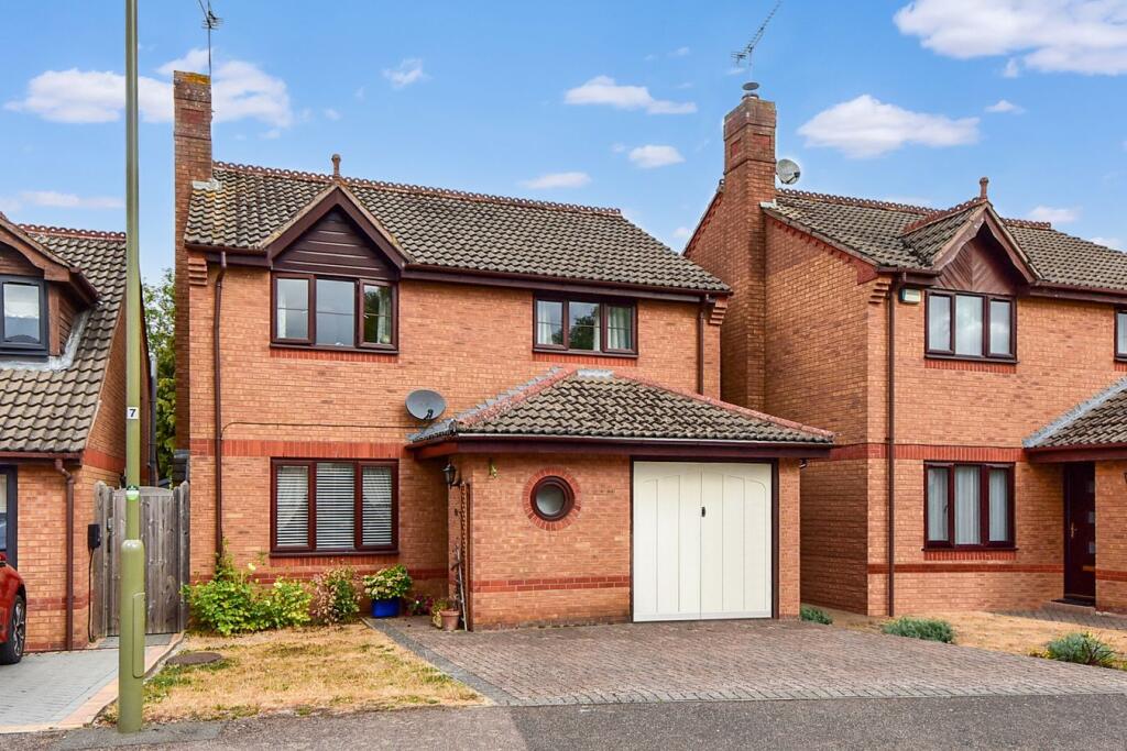 Main image of property: Woburn Close, Banbury, OX16