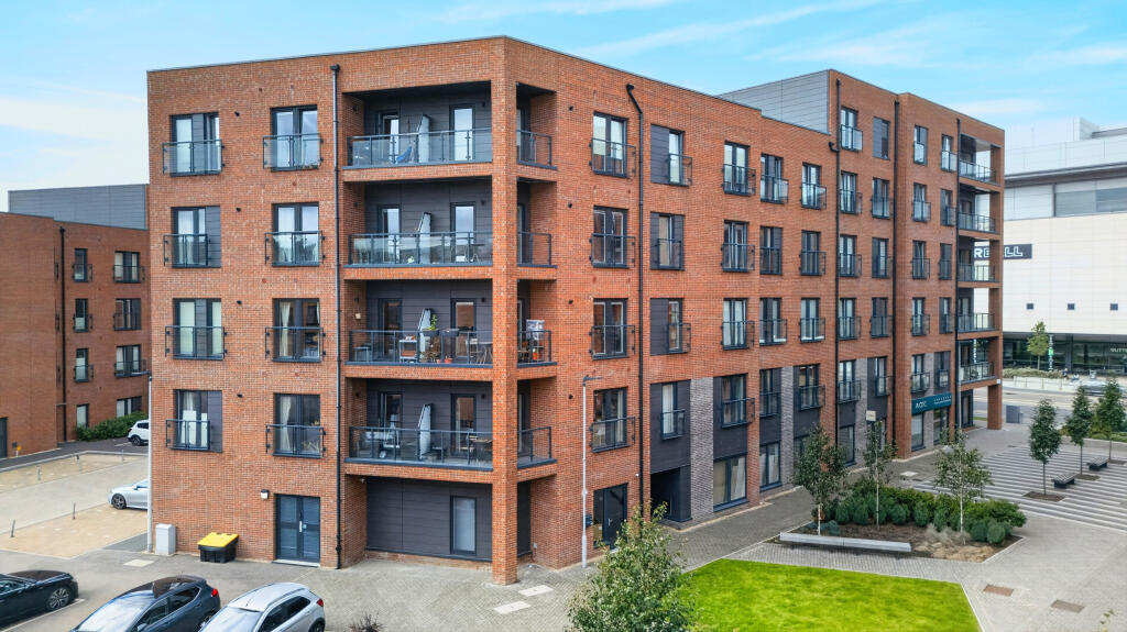 Main image of property: 14 1 Geissler Drive, Edinburgh, EH6 6AU
