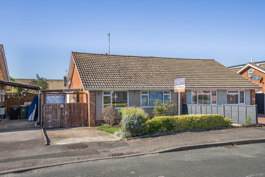 Main image of property: Nottingham Road, Bishops Cleeve, Cheltenham, GL52