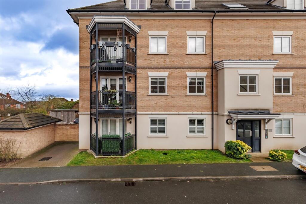 Main image of property: Buckingham Road, Epping