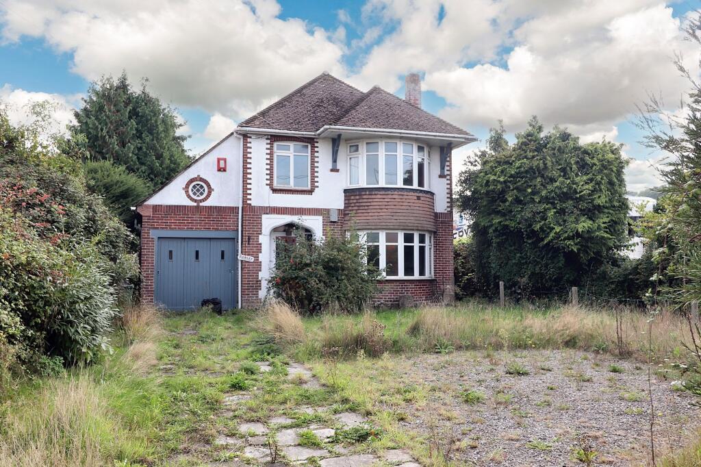 Main image of property: Botley Road, West End, Southampton, SO30 3HA