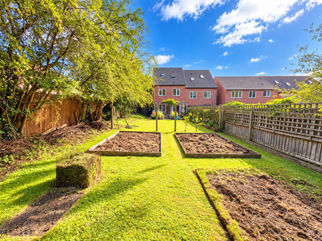 Main image of property: Woodyard Close, Castle Gresley, DE11