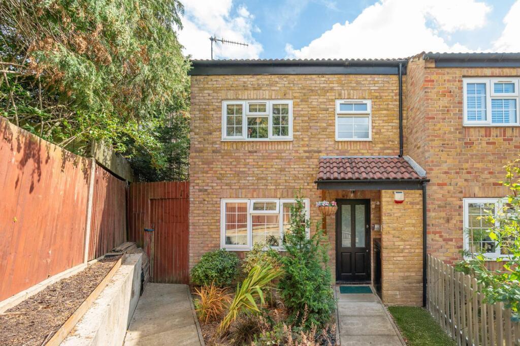 Main image of property: Moorlands Avenue, Mill Hill, NW7