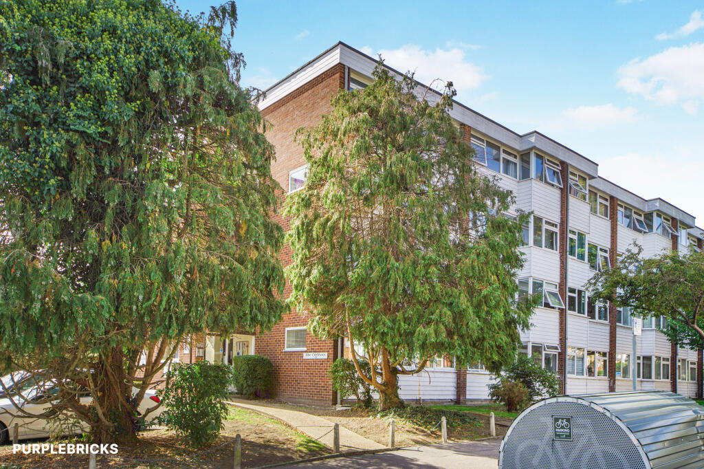 Main image of property: Grove Hill, London, E18