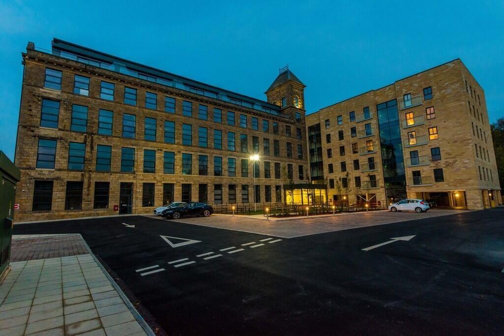 Main image of property: Low Lane, Leeds, West Yorkshire, LS18
