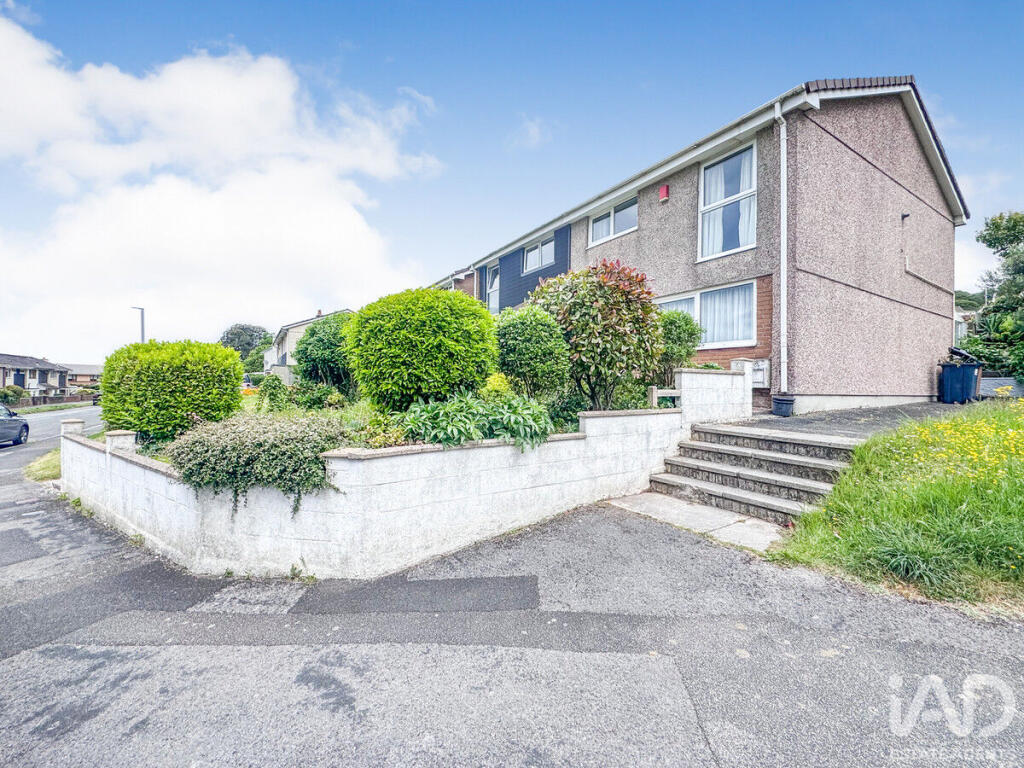 Main image of property: Leatfield Drive, Looseleigh, Plymouth, Devon, PL6 PERFECT FAMILY HOME