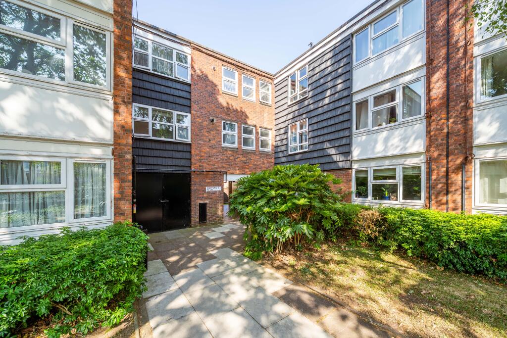 Main image of property: Wayford Street, London, SW11