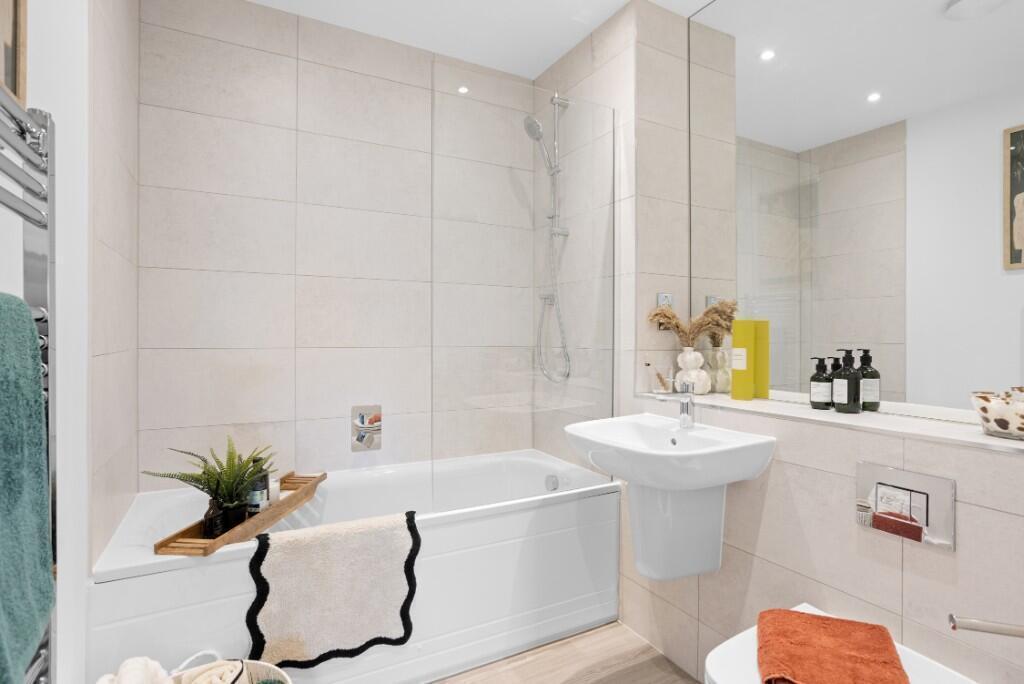 Main image of property: Bronze Walk,
Erith,
DA8 1FH