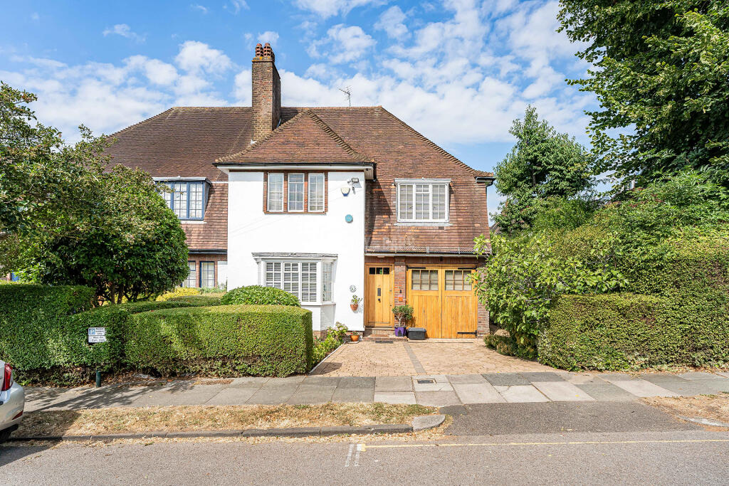 Main image of property: Widecombe Way, Hampstead Garden Suburb