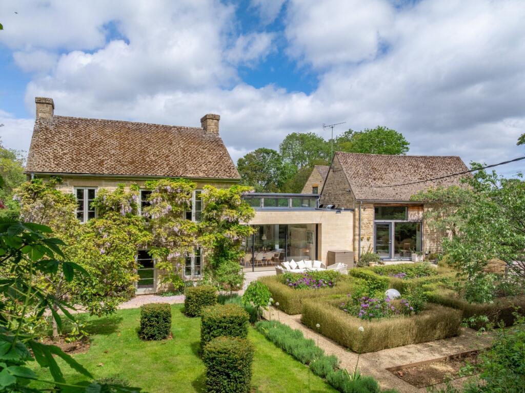Main image of property: Ditchley Road, Charlbury, Chipping Norton, Oxfordshire, OX7