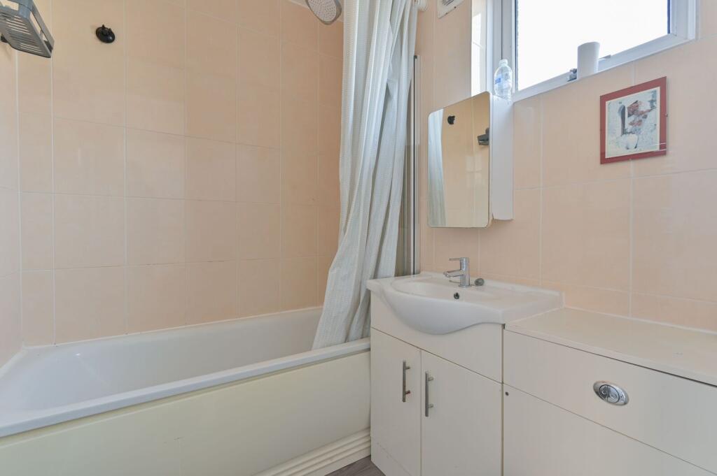 Main image of property: Cornford Grove, Balham, London, SW12