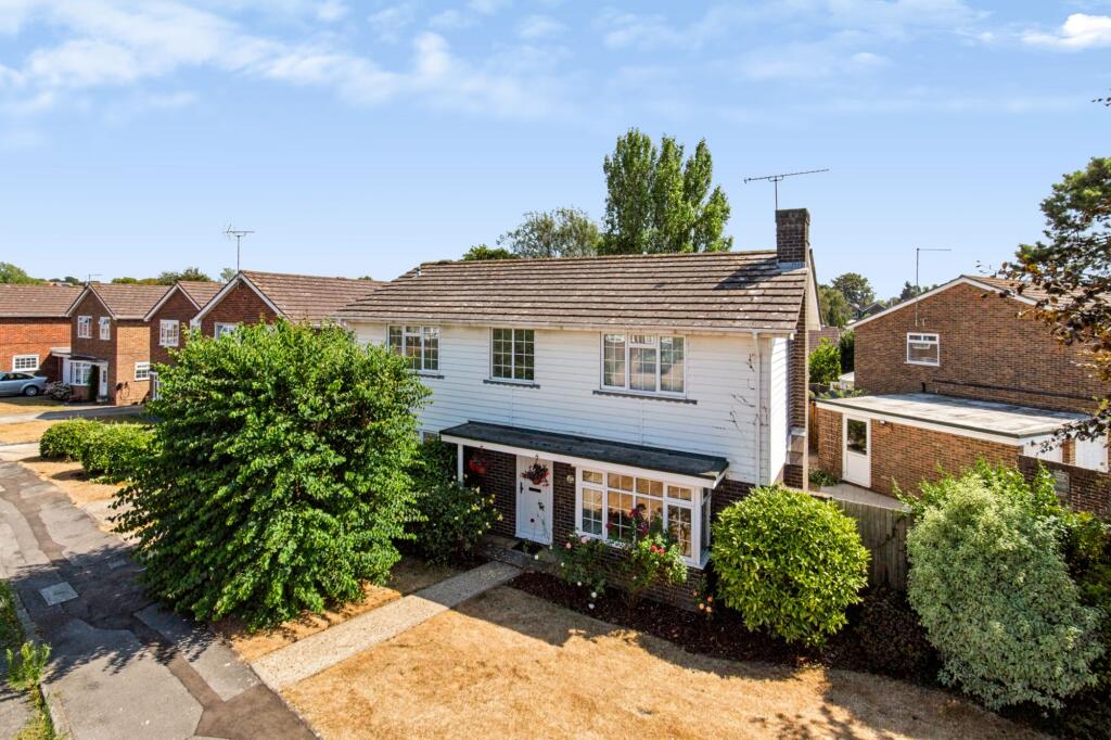 Main image of property: Merryfield Crescent, Angmering, BN16
