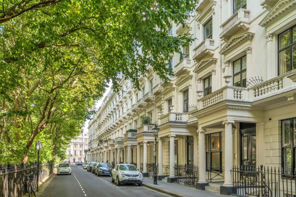 Main image of property: Queen's Gardens, London, W2