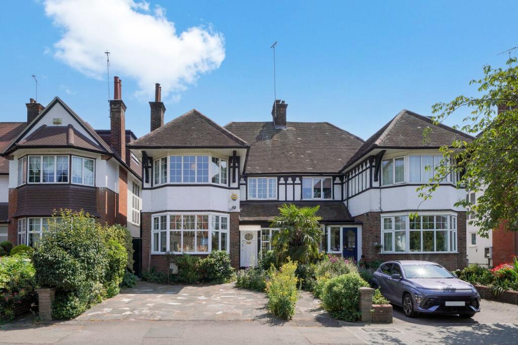 Main image of property: LONDON, NW11 8SA
