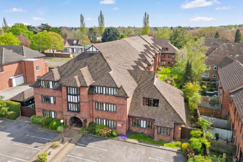 Main image of property: Coten End, Warwick