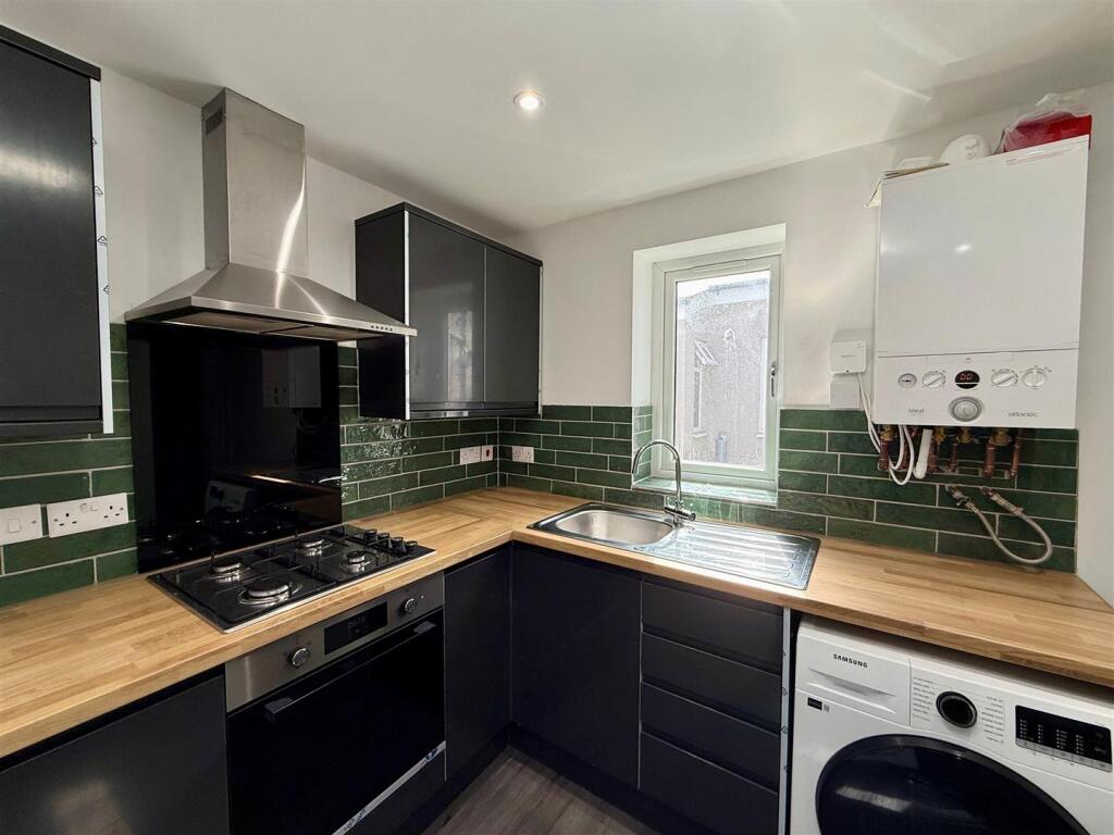 Main image of property: 2 Bed, Richards Street