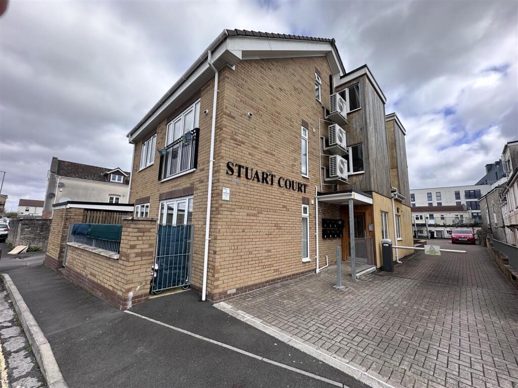 Main image of property: Carpenters Lane, Keynsham