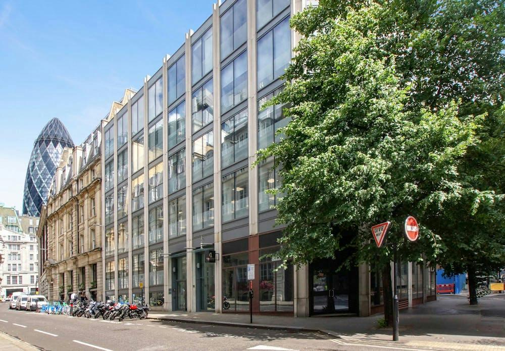 5 LA Exterior.jpg