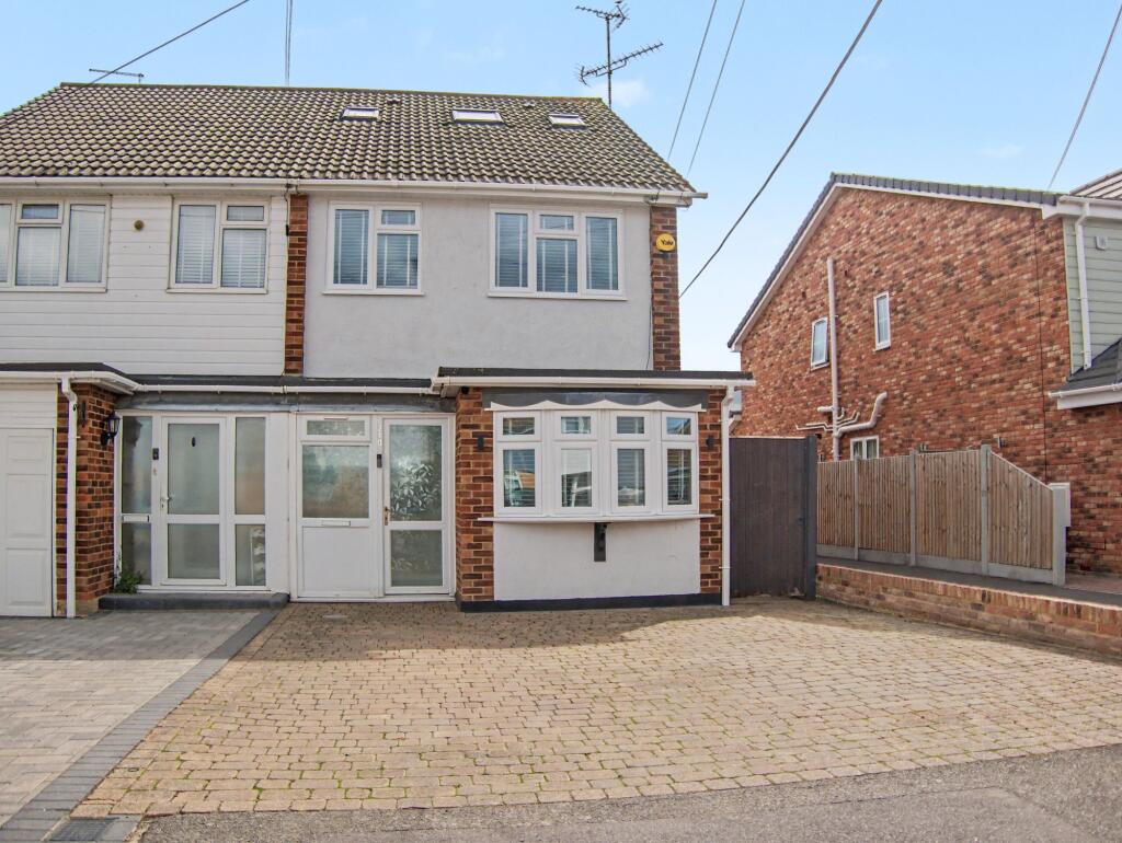 Main image of property: Plumberow Avenue, Hockley, SS5