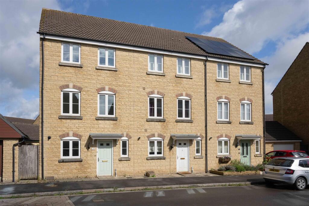 Main image of property: Avenue De Gien, Malmesbury