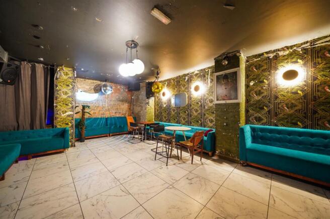 61 Stoke Newington High Street - 6Uy5C5LfveUcWWUAC