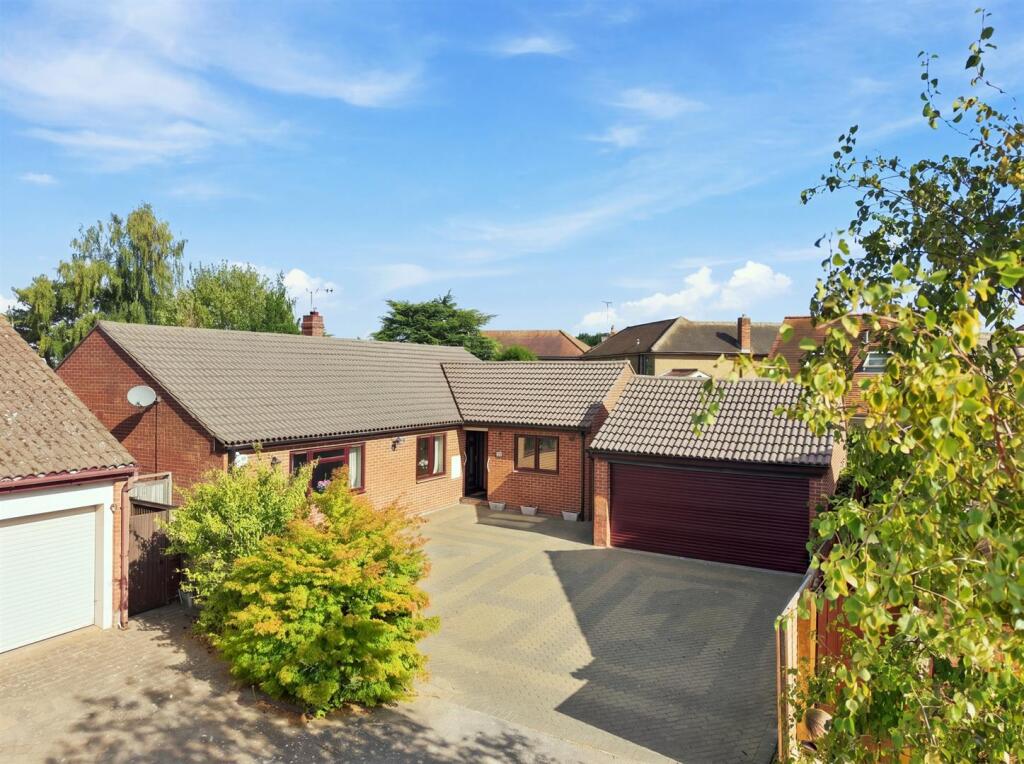 Main image of property: LITTLE HENLEYS - HUNSDON - CHAIN FREE