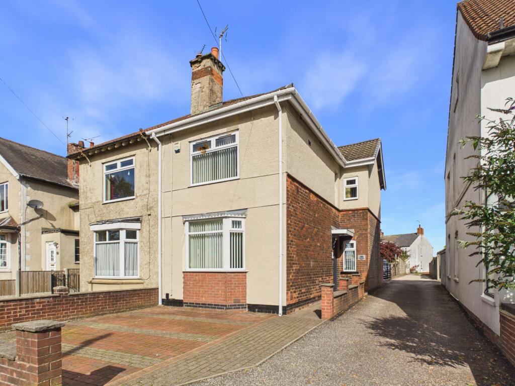 Main image of property: Chesterfield Road, Huthwaite, Nottinghamshire