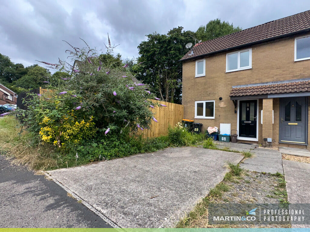 Main image of property: Forge Close, Caerleon