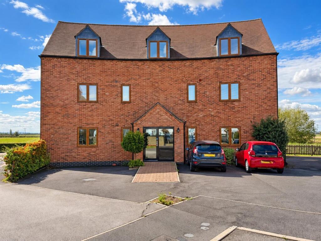Main image of property: Peacocks Launde, Claypole, Newark