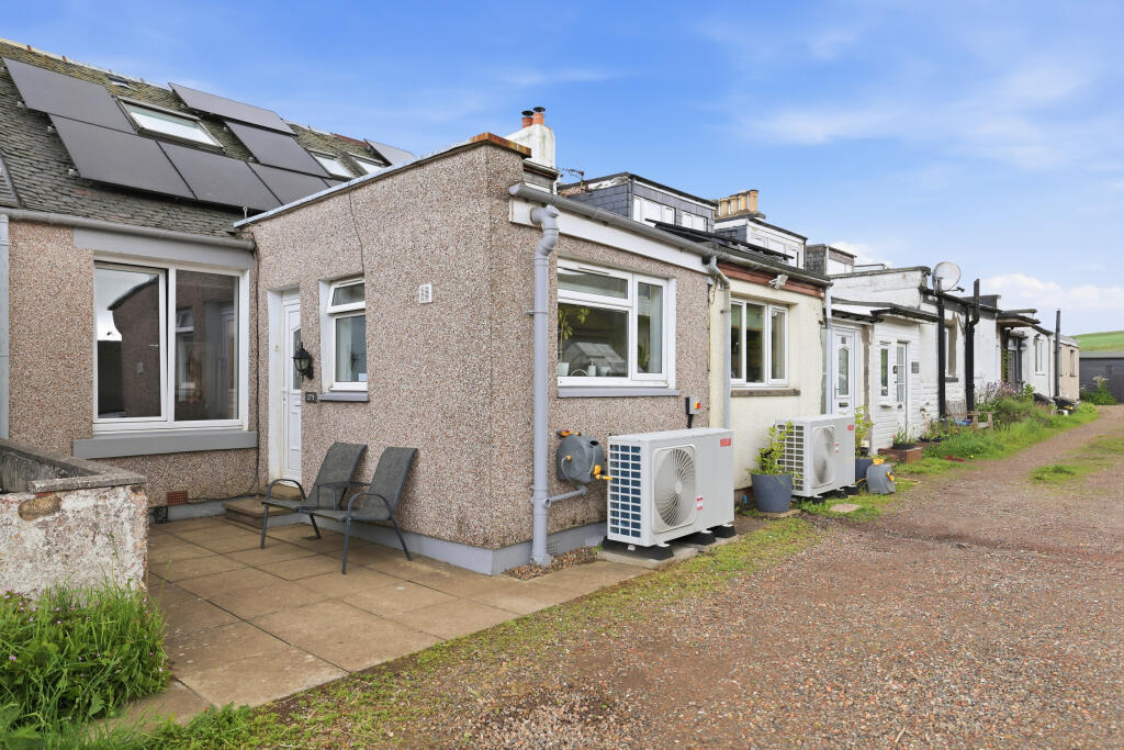 Main image of property: 275 Viewfield Road, Tarbrax, EH55