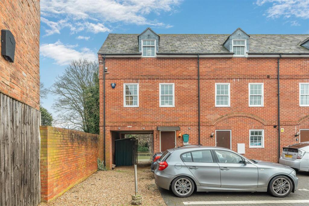 Main image of property: Cherwell Wharf, Lower Cherwell Street, Banbury
