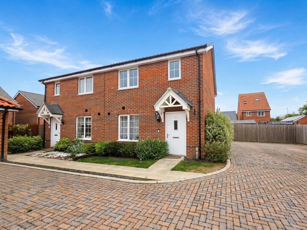 Main image of property: Minnow Lane, Great Wakering, Southend-On-Sea