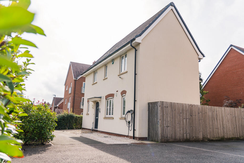Main image of property: Trinidad Grove, Milton Keynes