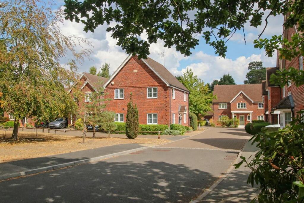 Main image of property: Kiln Close, Finchampstead, Wokingham, RG40