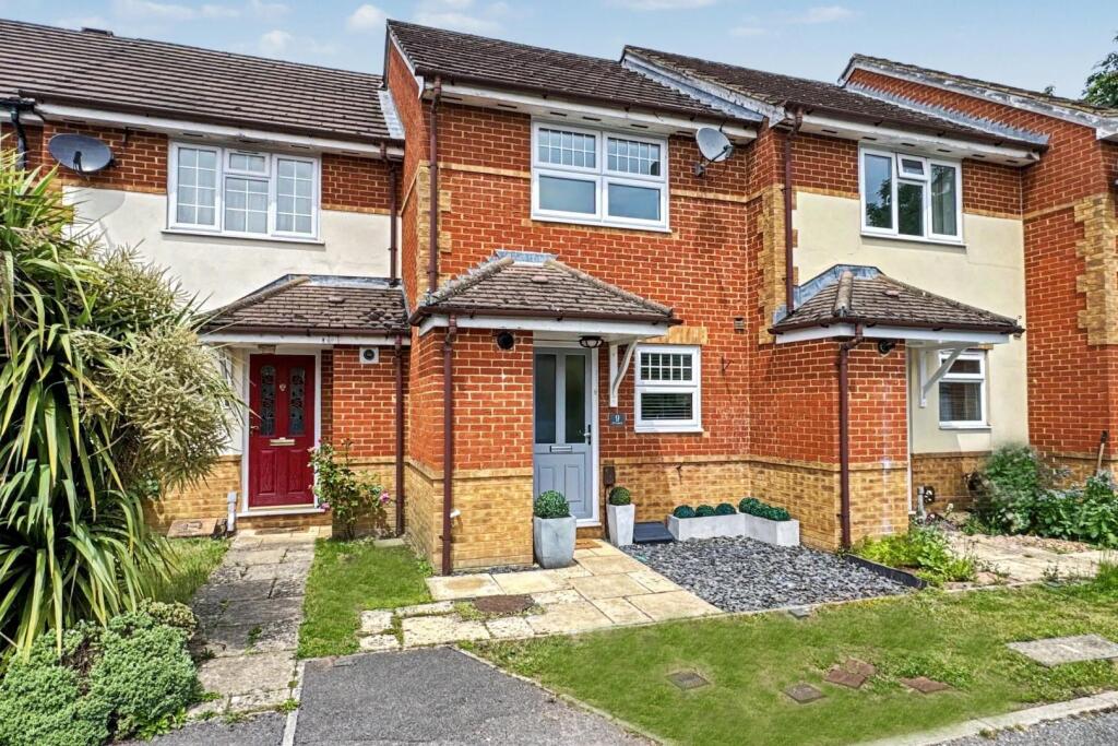 Main image of property: The Topiary, Farnborough