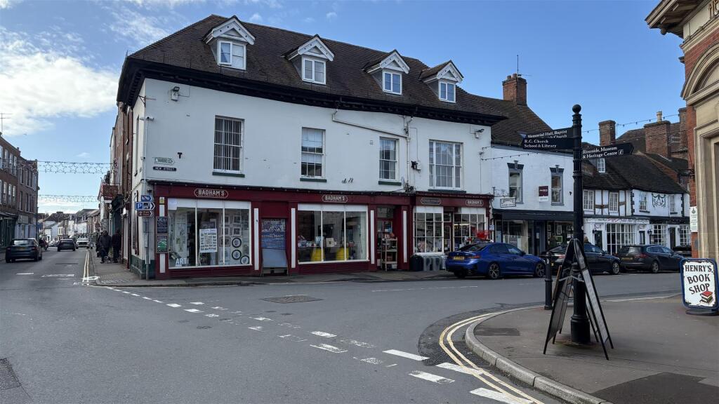 Main image of property: Flat 1, 1-3 New Street, Upton-Upon-Severn, Worcester
