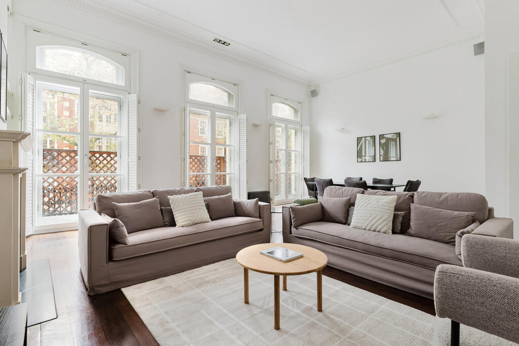 Main image of property: Coleherne Mansions, Old Brompton Road, Kensington And Chelsea, London