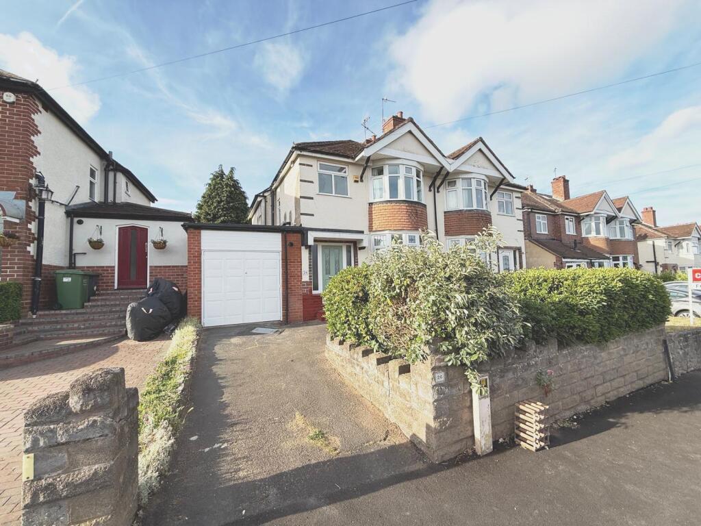 Main image of property: Oakfield Road, Kidderminster, DY11