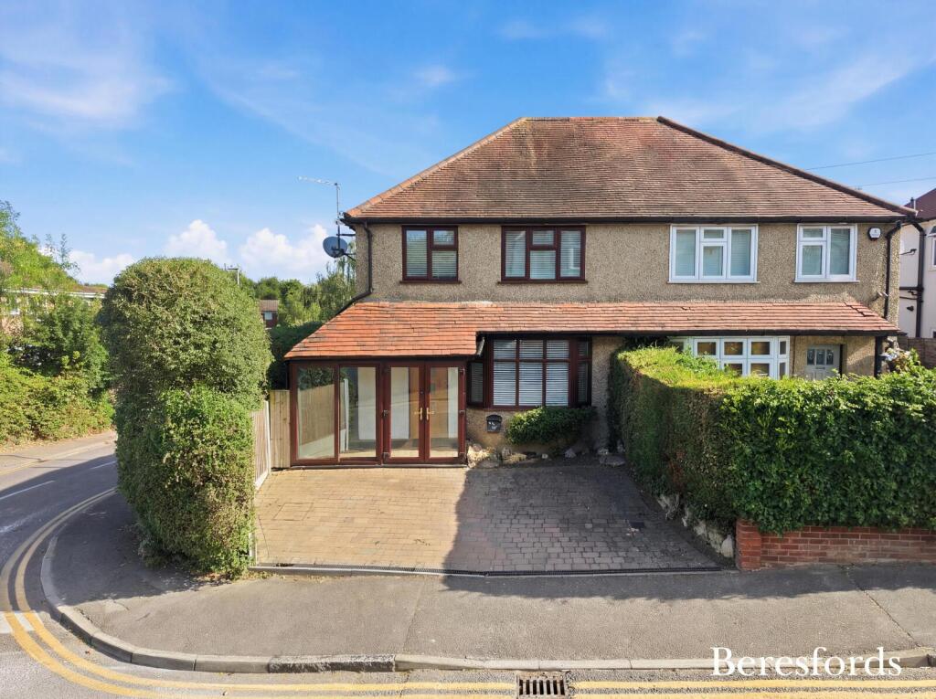 Main image of property: Park Road, Brentwood, CM14