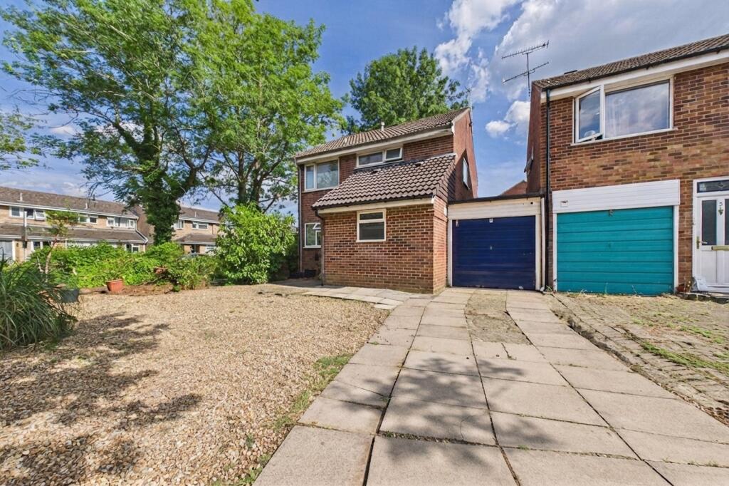 Main image of property: Upton Close, Farnborough, Hampshire, GU14