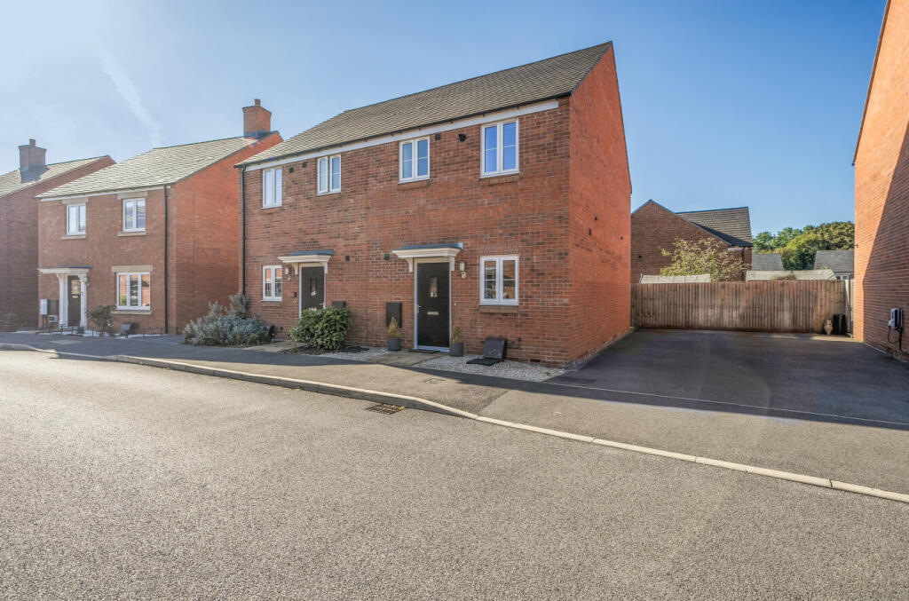 Main image of property: Hermon Road, Banbury, Oxfordshire
