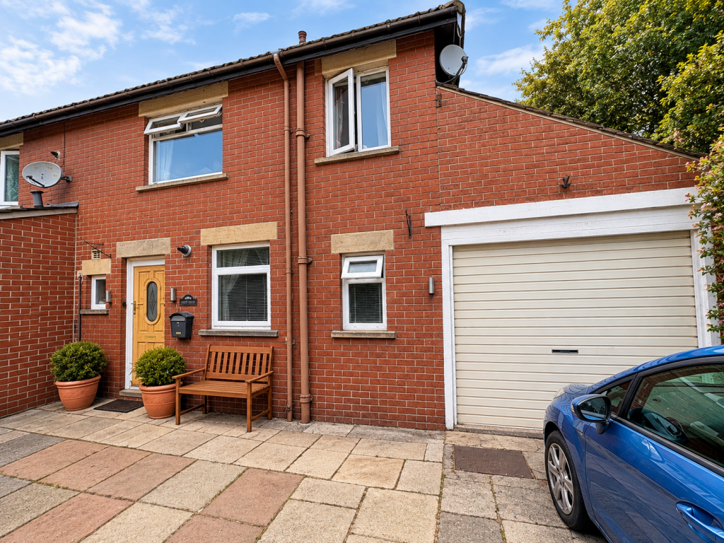 Main image of property: Rock Glen, Stubbing Drive, Hebden Bridge