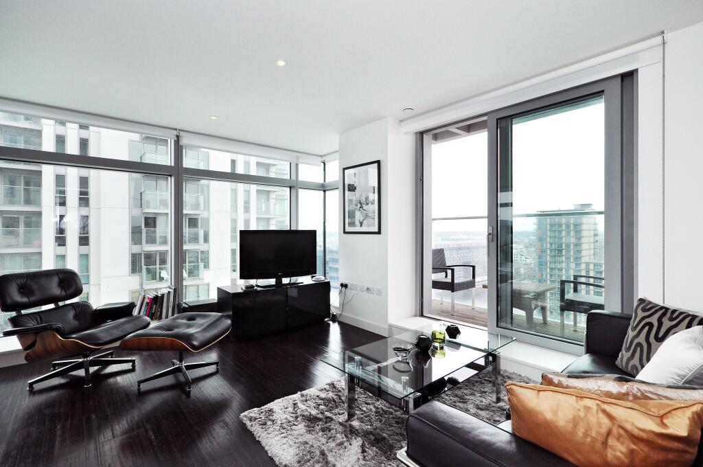 Main image of property: Pan Peninsula Square, E14