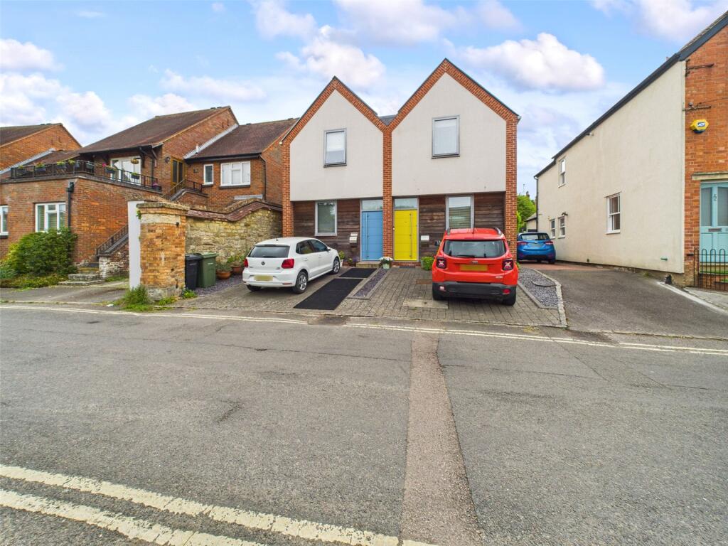 Main image of property: Rooks Lane, Thame, Oxfordshire, OX9