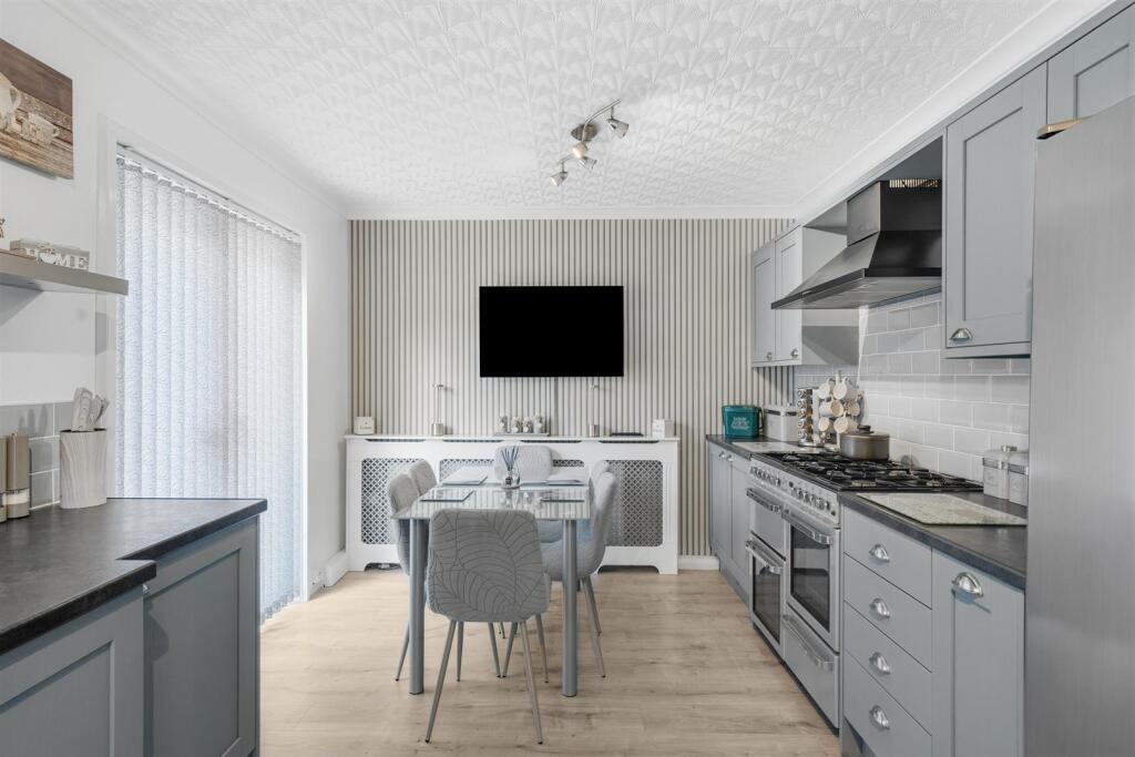 Main image of property: Glenside, Pontnewydd, Cwmbran