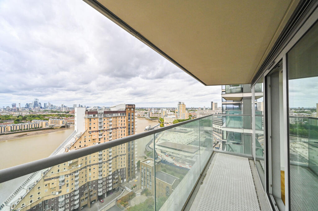 Main image of property: Landmark West Tower, Canary Wharf, London, E14
