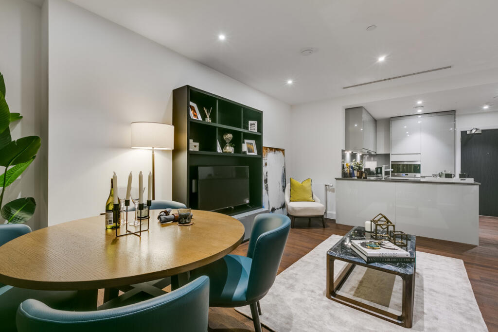 Main image of property: OSTRO TOWER, 31 Harbour Way, London, E14 9ZP