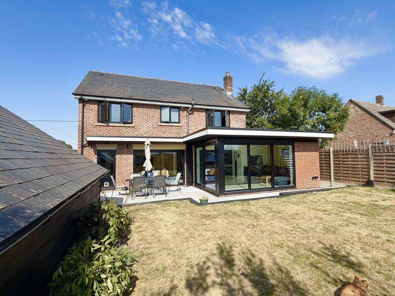 Main image of property: Durley - Superb Four Bedroom House 