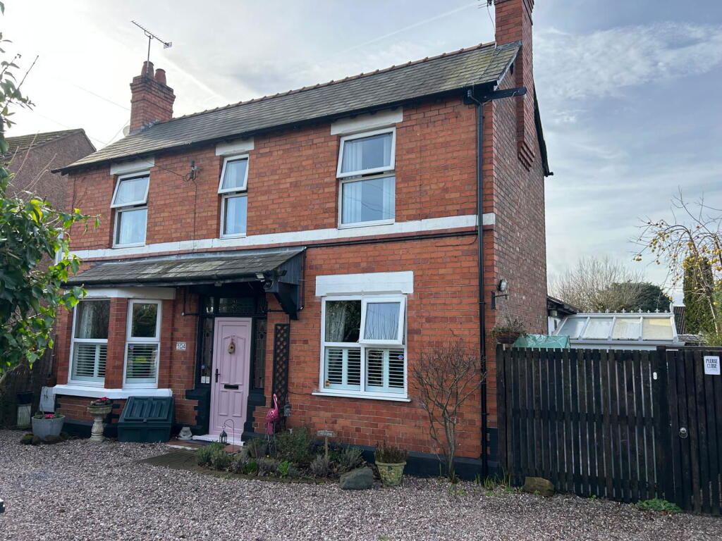 Main image of property: Becketts Lane, Chester, CH3 5RP