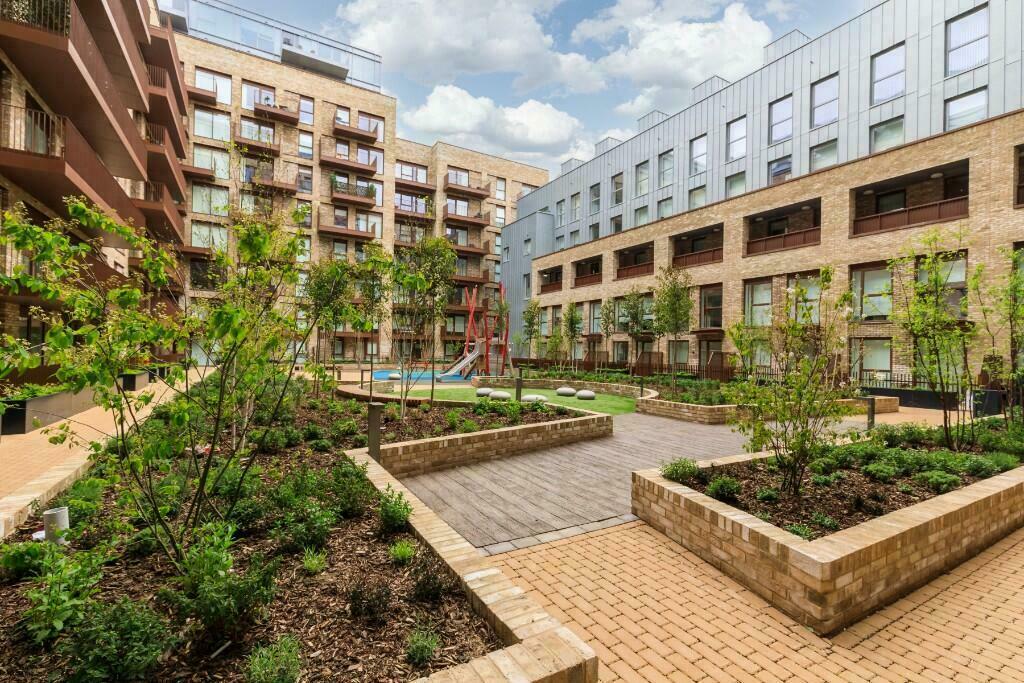 Main image of property: Flat 10, 22, Thames Road, London, E16